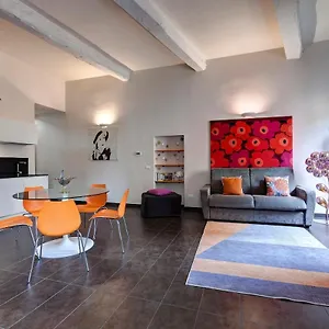 Glam Apartment