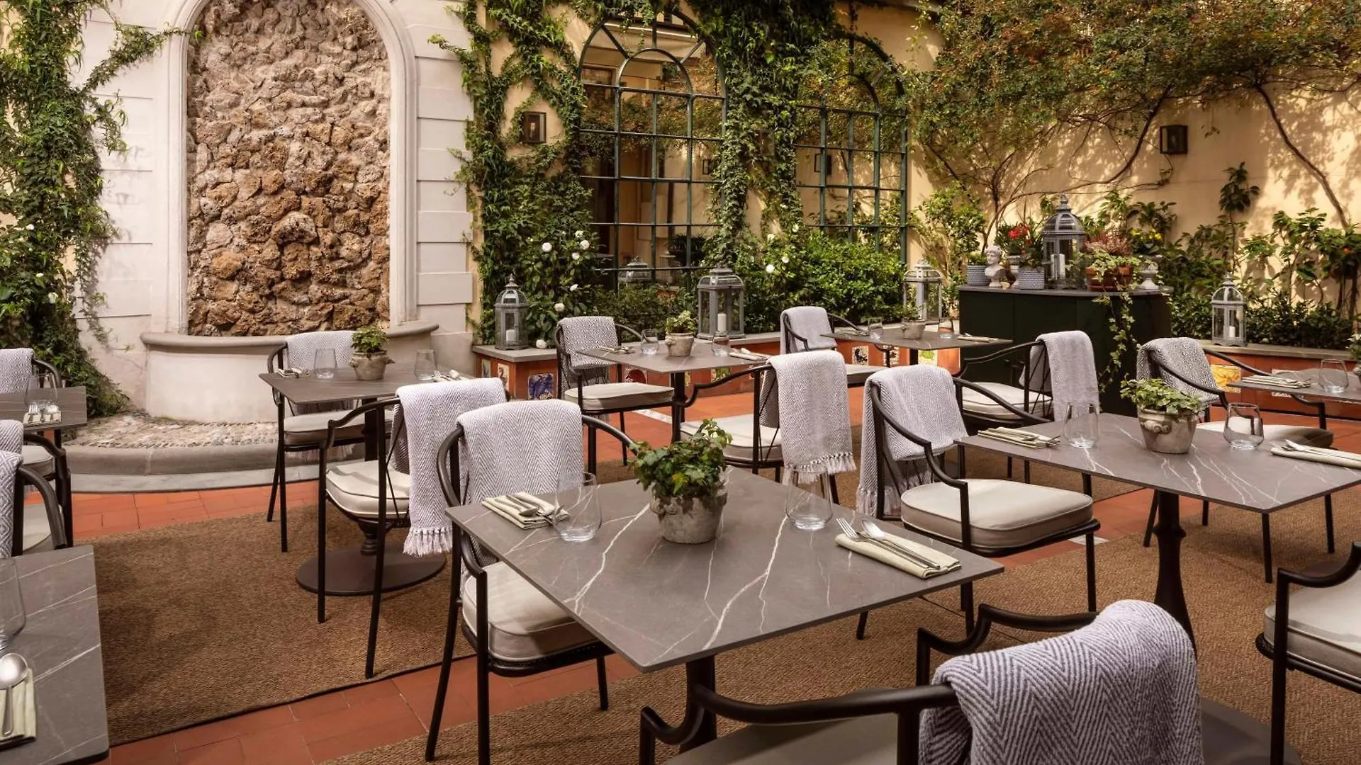 *****  Tivoli Palazzo Gaddi Firenze Hotel Italy